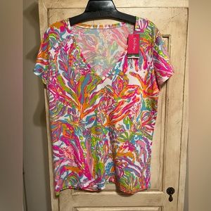 Lilly Pulitzer Scuba to Cuba White T-shirt
NWT size XLarge